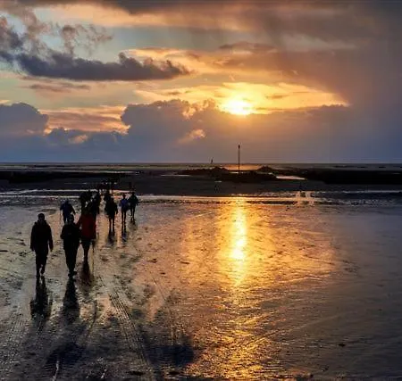 La Maison Dans Le Pre *