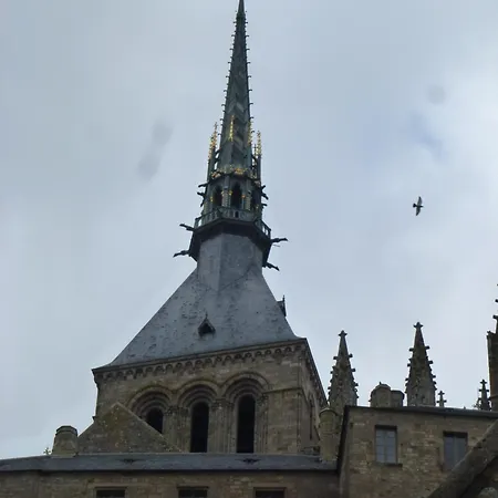 La Maison Dans Le Pre *