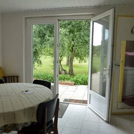 La Maison Dans Le Pre Holiday home *